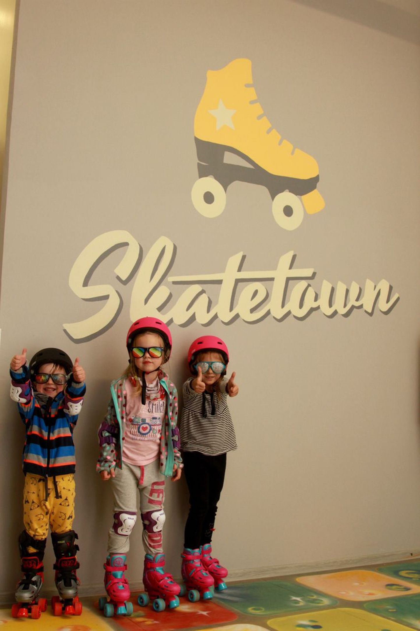 Tartus avati Baltikumis ainulaadne rulluisu-diskoteek Skatetown