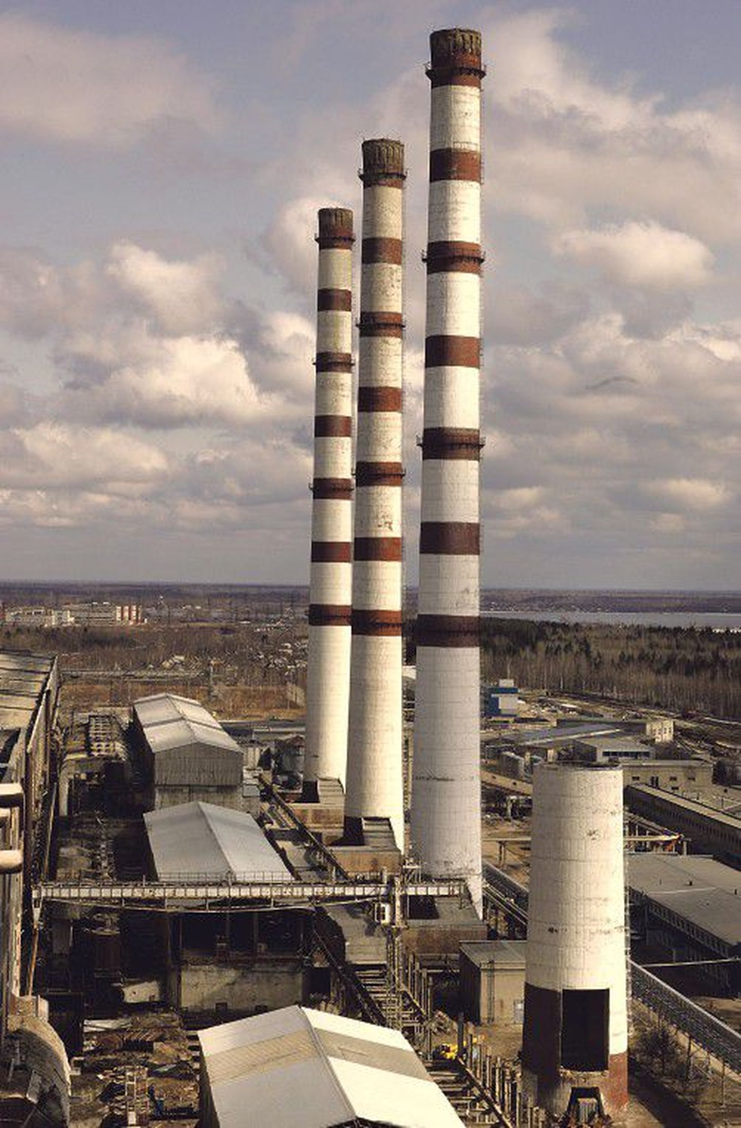 В августе Балтийская электростанция выработала более 7 % энергии из древесной щепы.