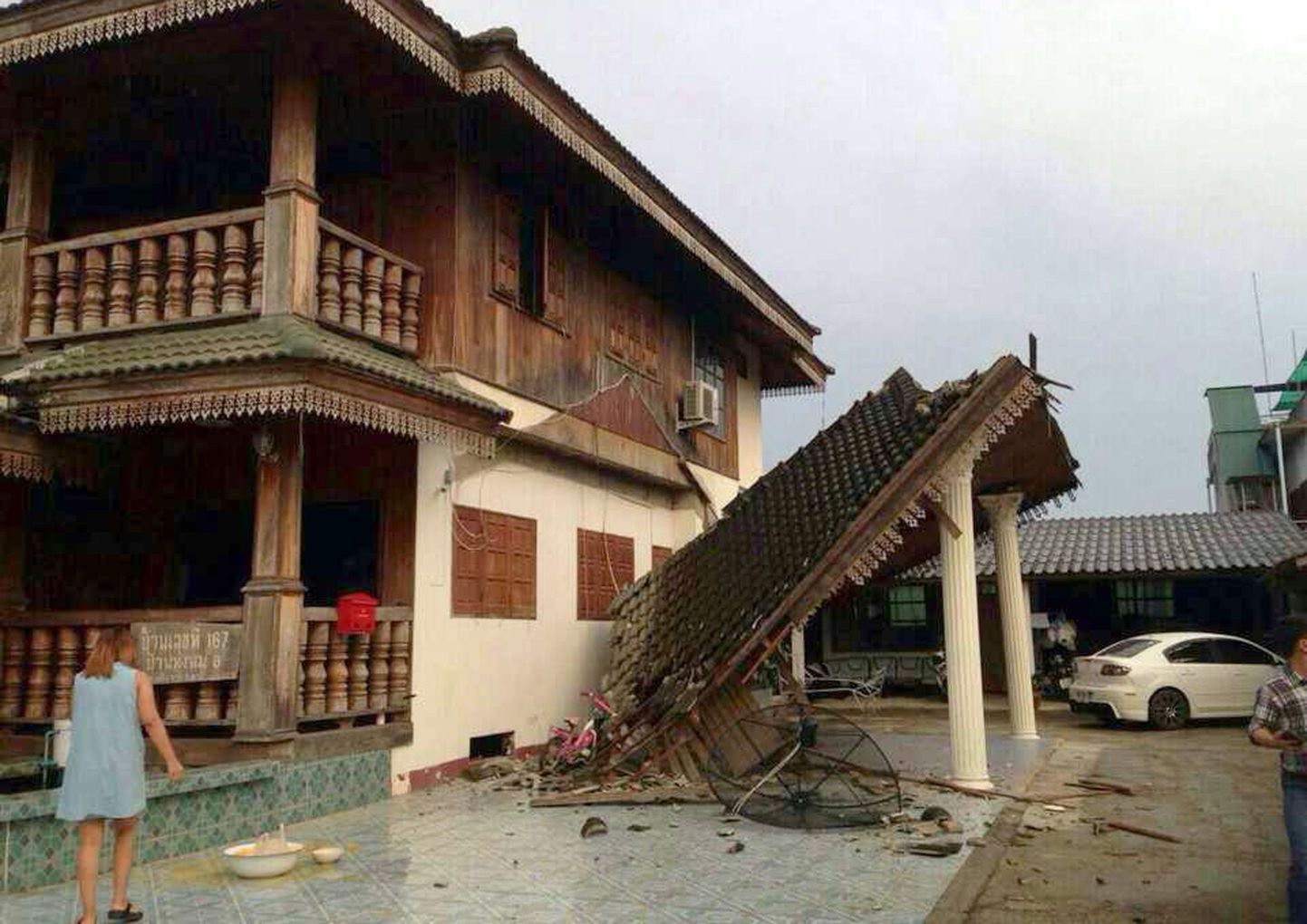 Последствия землетрясения в Таиланде.