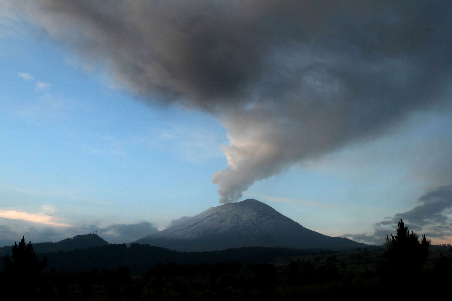 Popocatépetli vulkaani aktiviseerumine 25. mail.