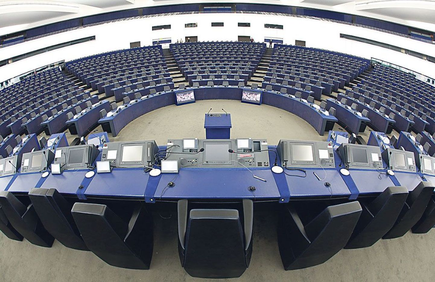 Peale Brüsseli ootab tulevasi Euroopa Parlamendi saadikuid ka Strasbourg.