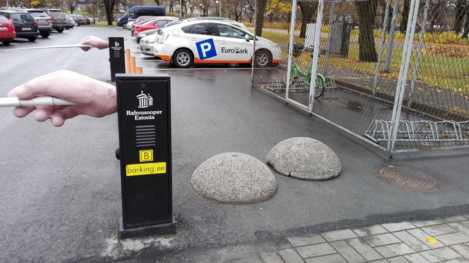 Rahvusooper Estonia parklat haldab Barking.