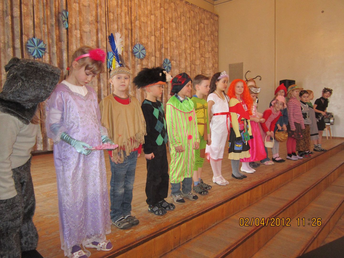 Lasteraamatupäeva karneval Pärnu Vanalinna põhikoolis.