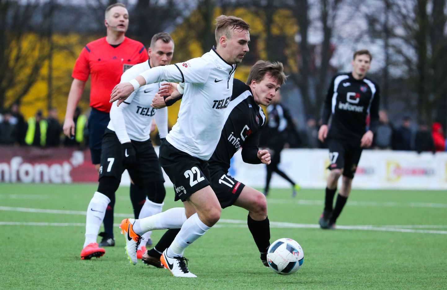 Nikita Baranov (esiplaanil) on FC Floras ja Eesti liigas end piisavalt tõestanud, et teha karjääris järgmine samm.