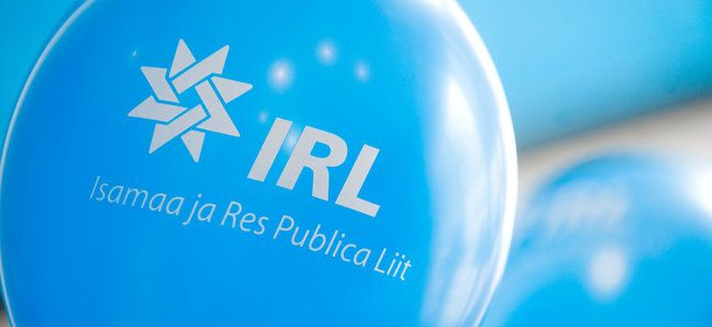Isamaa ja Res Publica Liidu logoga õgupall. Foto on illustreeriv.