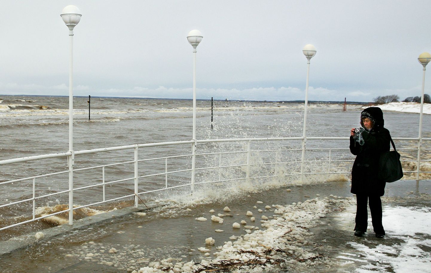 Veetõus Pärnu rannas. Foto on illustreeriv.
