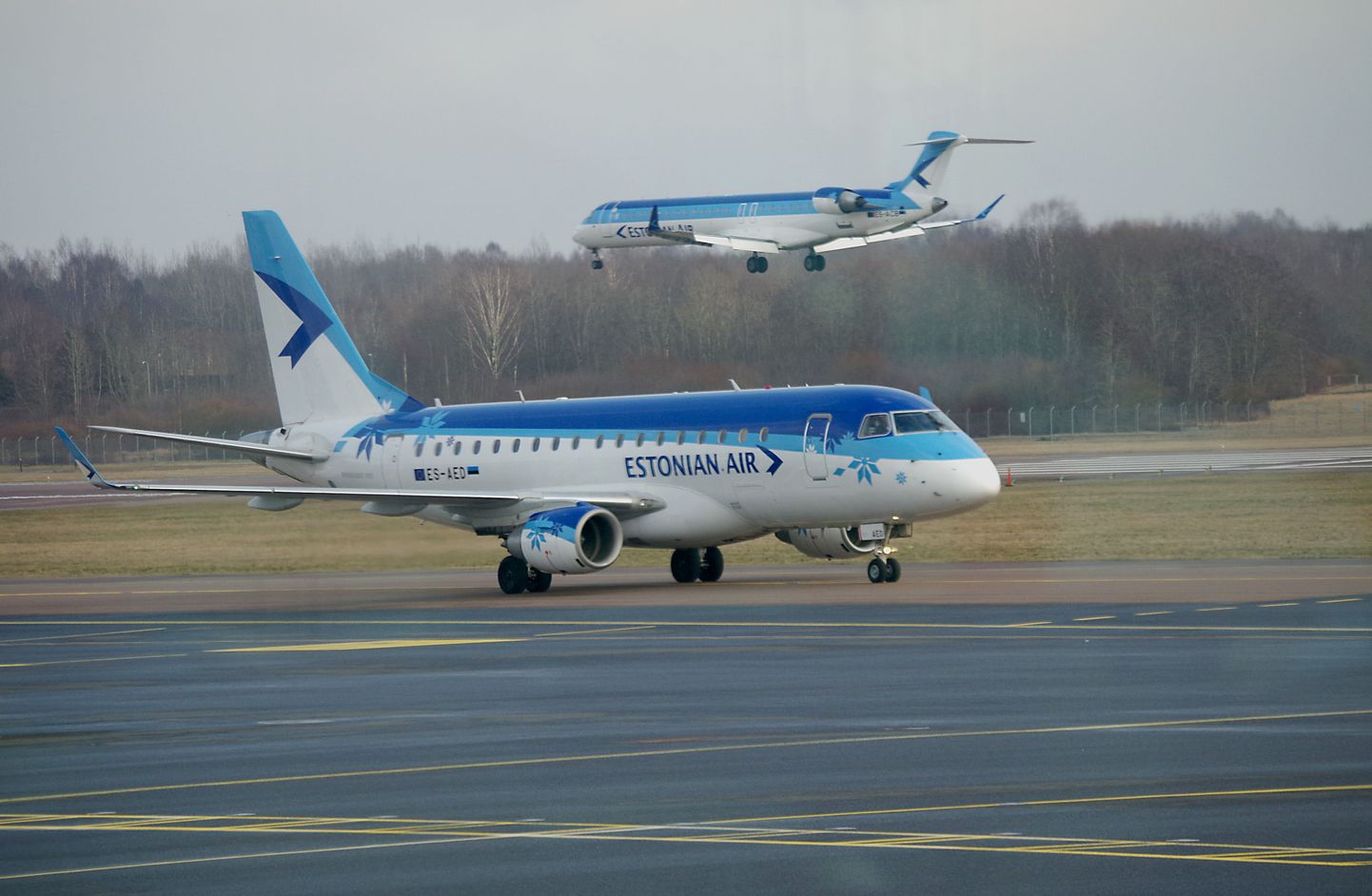 Самолеты Estonian Air