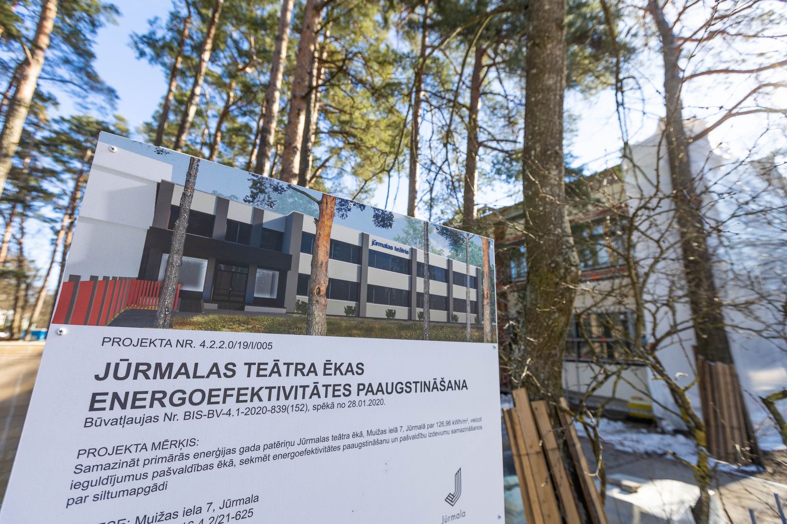 Jūrmalas teātra ēkas atjaunošana