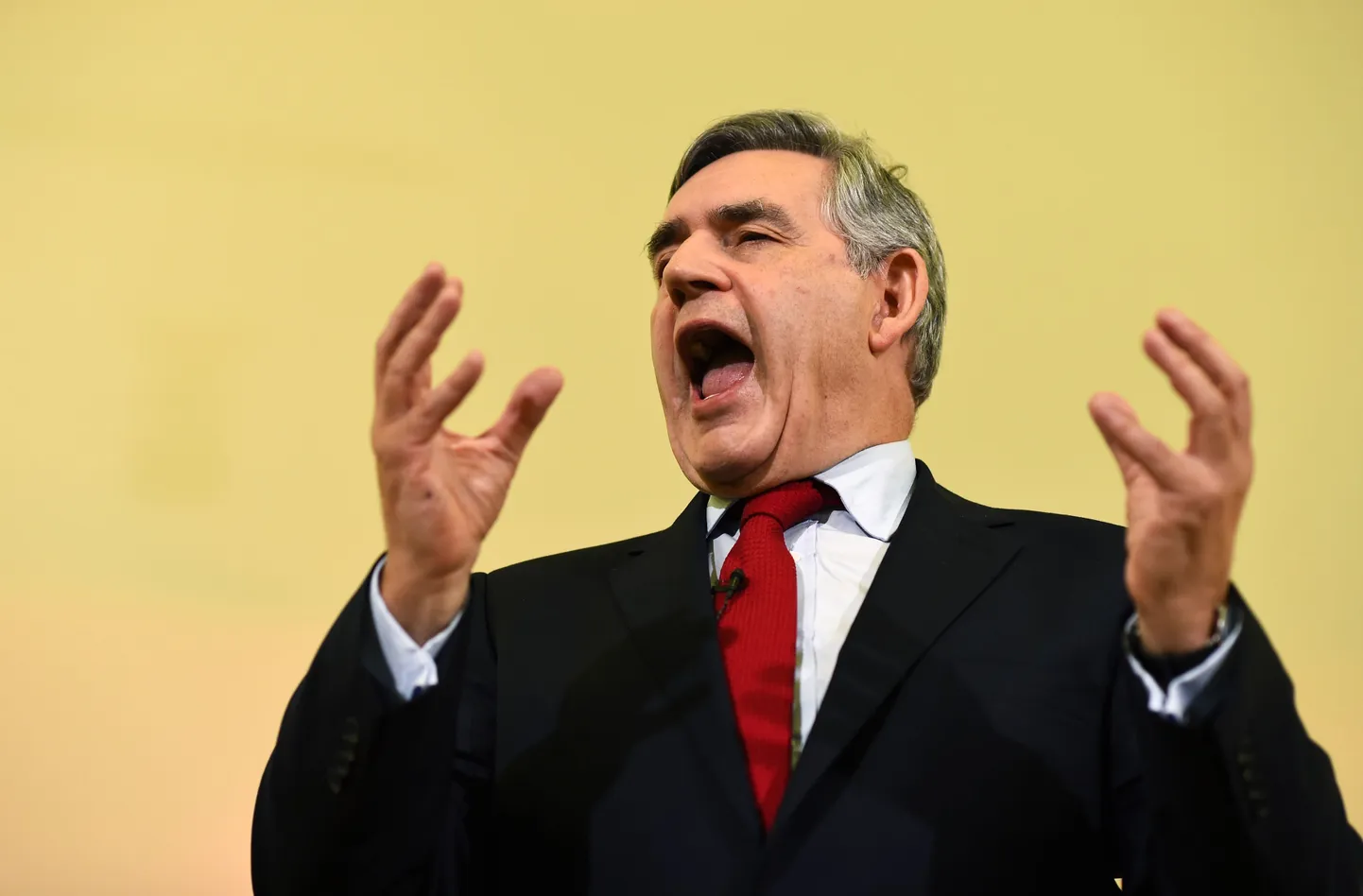 Britain's former Prime Minister Gordon Brown speaks at a campaign event in favour of the union in Clydebank, Scotland, in this September 16, 2014 file photo.   To match Special Report SCOTLAND-INDEPENDENCE/JOURNEY    REUTERS/Dylan Martinez/Files  (BRITAIN - Tags: POLITICS)