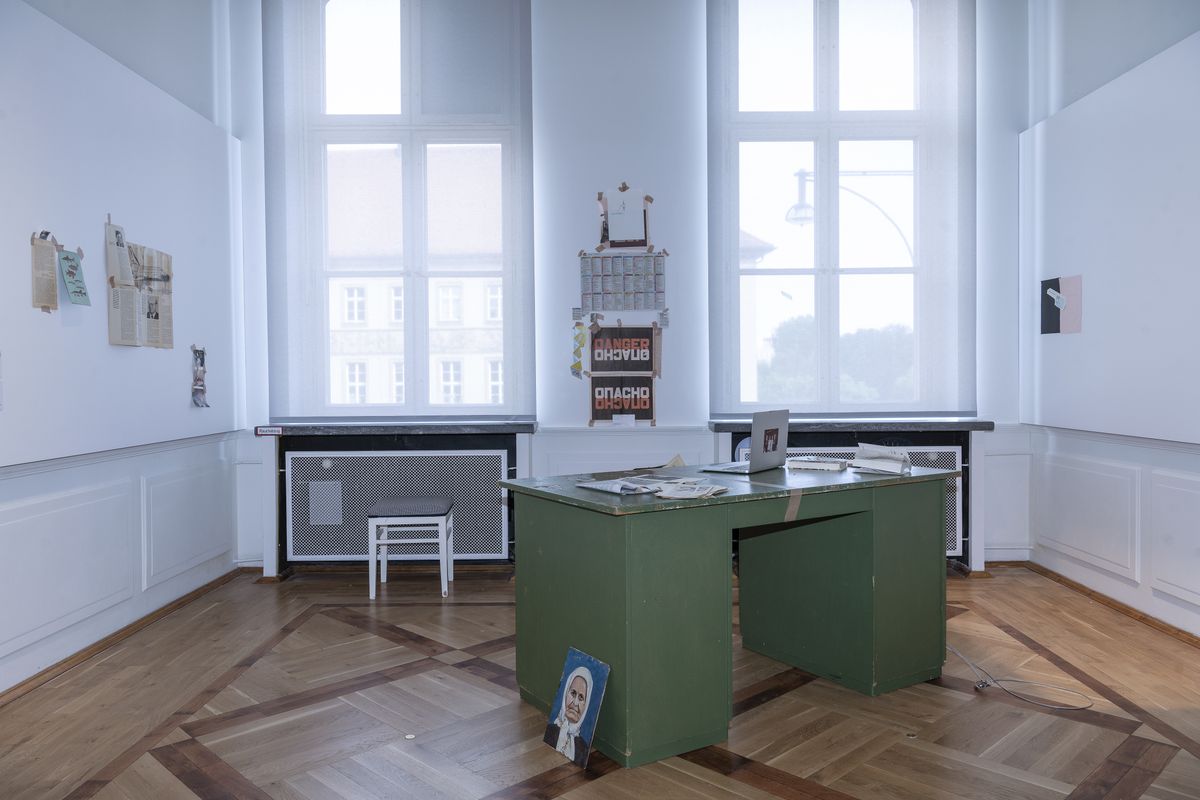 Nikolajs Karabinovičs. Ekspozīcija "MOTHERLAND" Berlīnes "Stadtmuseum".