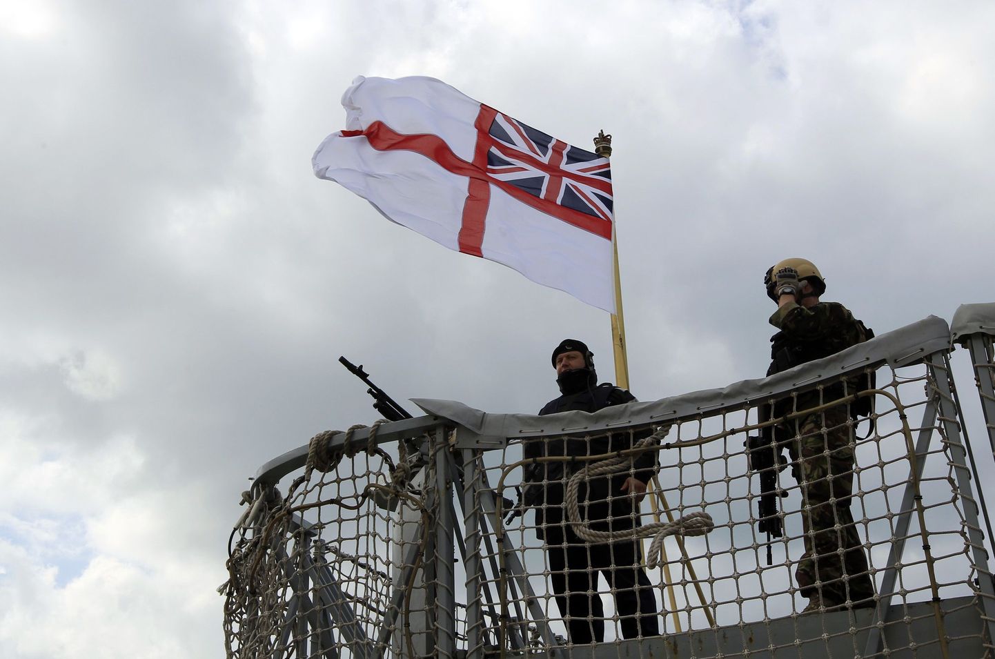 Briti mereväe fregatt HMS Cumberland seisis täna Liibüas Benghazi sadamas, et võtta pardale Suurbritannia kodanikke.