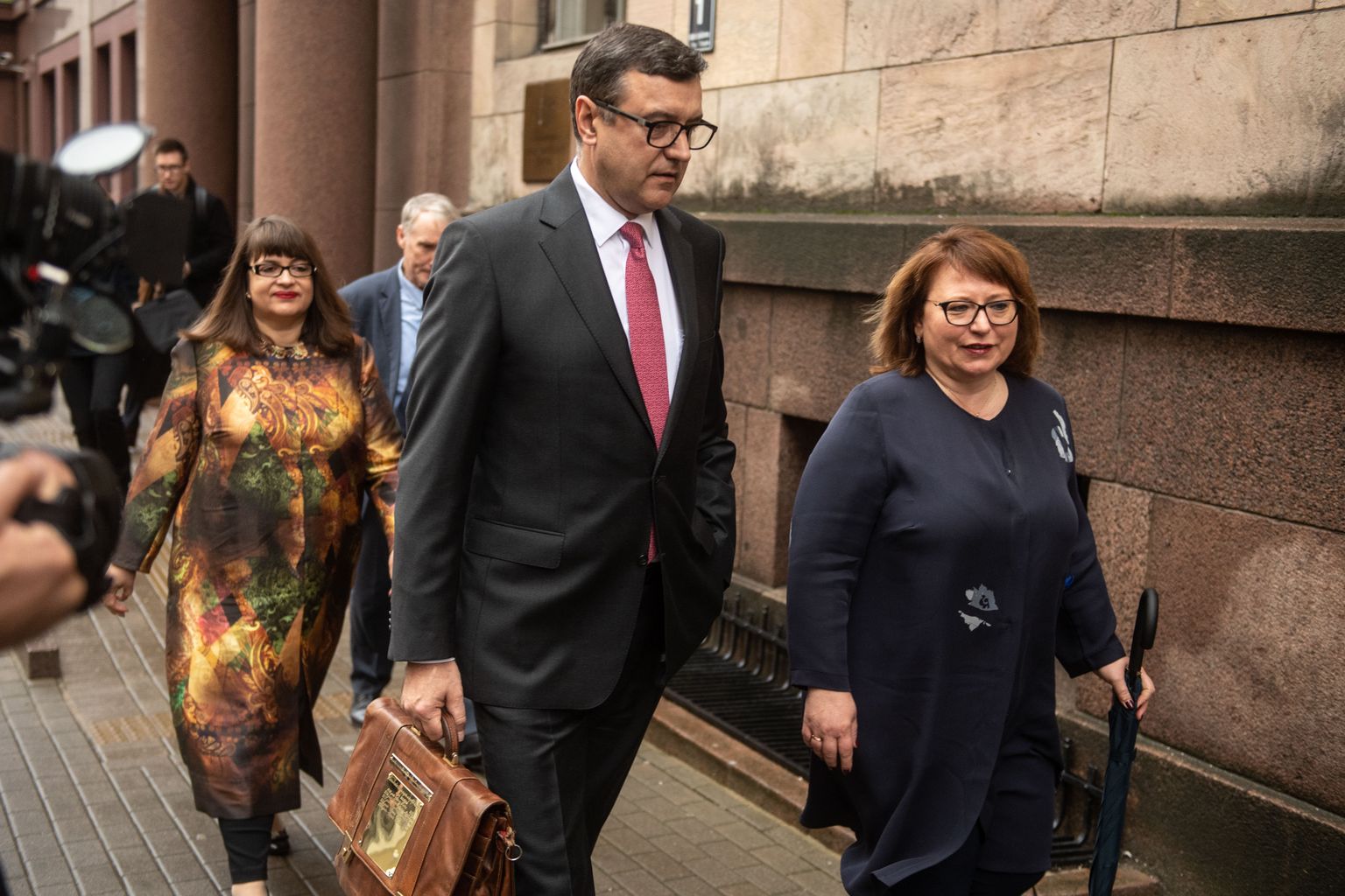Foto: Finanšu ministrs Jānis Reirs Saeimā iesniedz 2020.gada valsts budžeta likumprojektu