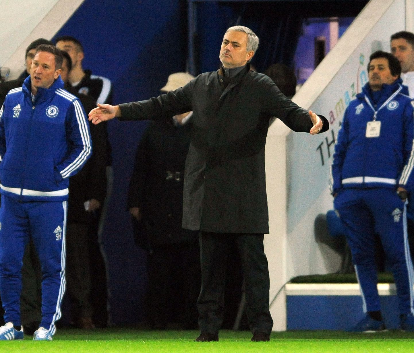 Pettunud Jose Mourinho.