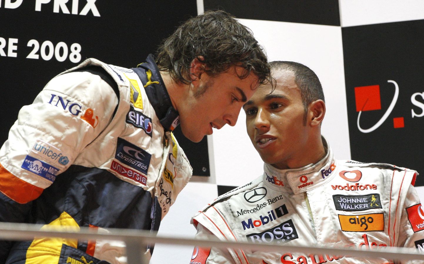 Fernando Alonso (vasakul) ja Lewis Hamilton 2007. aastal.