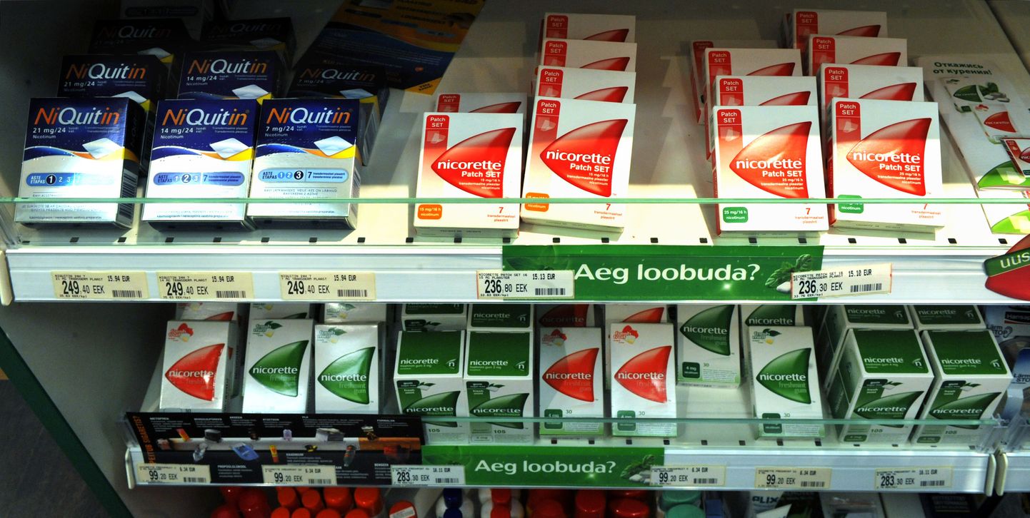 Nikotiinisõltuvust kompenseerivad medikamendid apteekide käsimüügis. Teistes ravimvormides on nikotiini asendusravi saadaval.