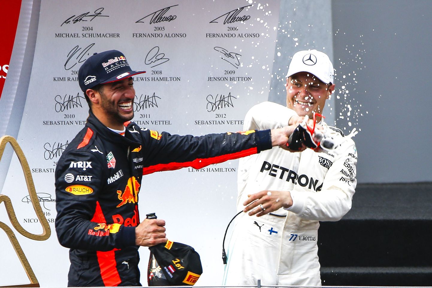 Daniel Ricciardo (vasakul) ja Valtteri Bottas.