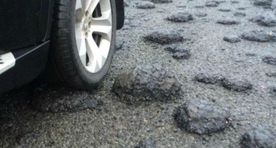 «Наноасфальт» по-русски: дорога покрылась огромными бородавками. Смотрите видео!