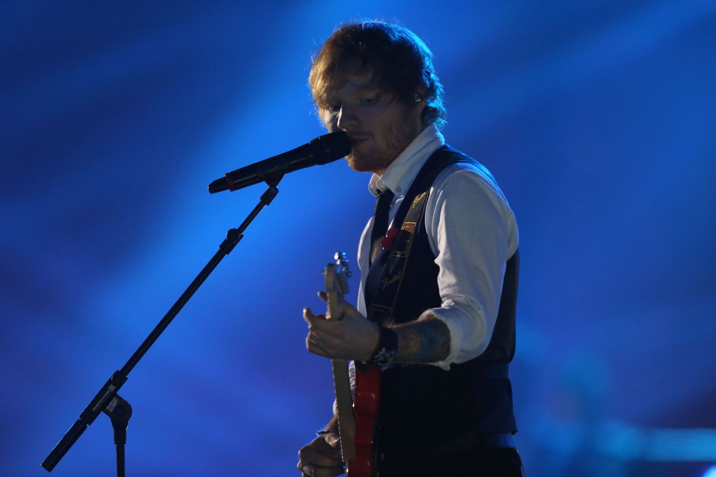 Musician Ed Sheeran performs during the 2014 MTV European Music Awards in Glasgow, Sunday, Nov. 9, 2014. (Photo by Joel Ryan/Invision/AP)