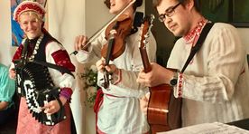Seto Folk korraldas Petseris kohvikukontserdi