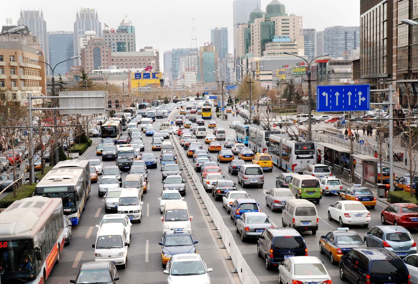 Дорожное движение в Китае.