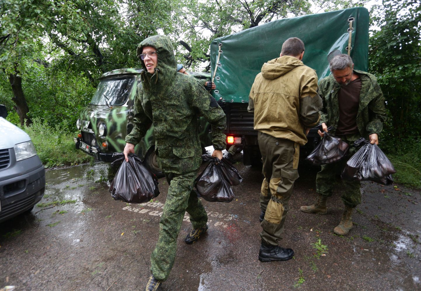 Гуманитарная помощь на востоке Украины.