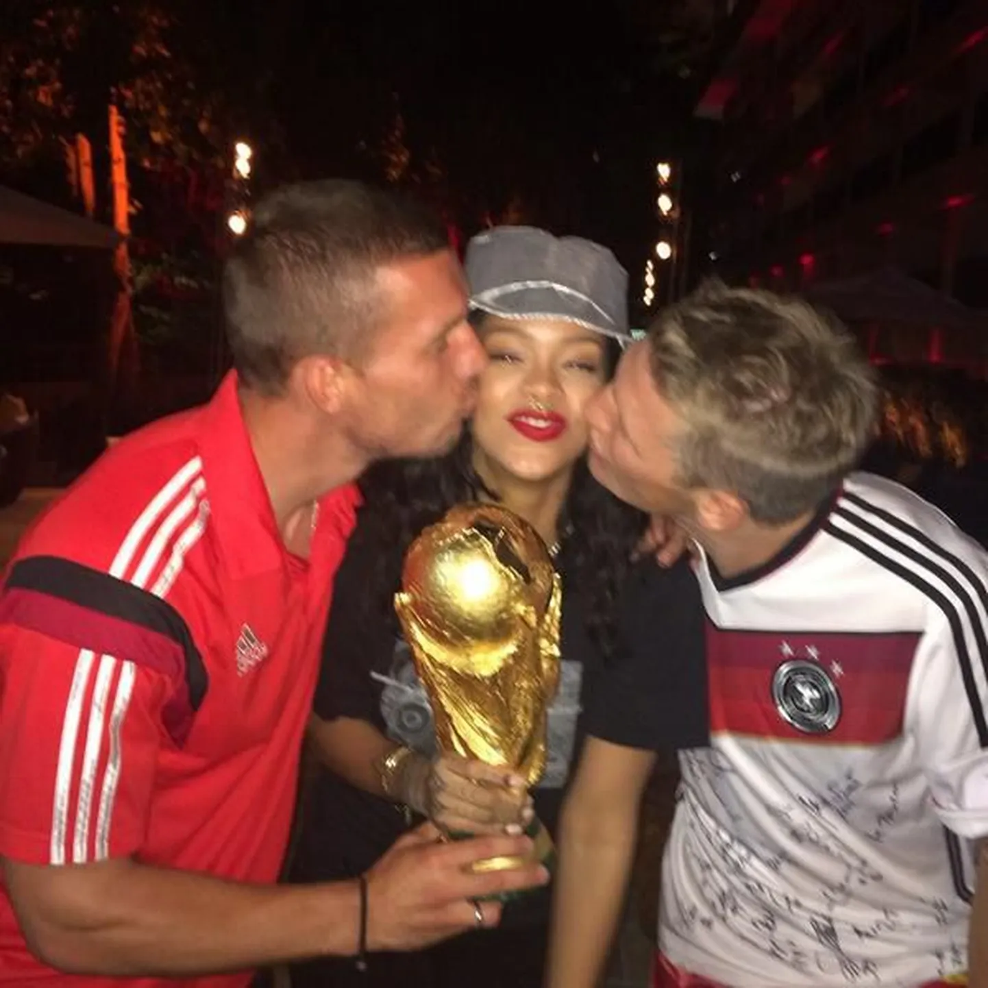 Lukas Podolski, Rihanna ja Bastian Schweinsteiger.