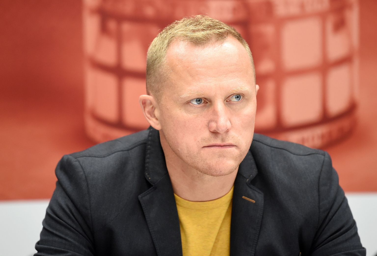 Hokeja treneris Artis Ābols
