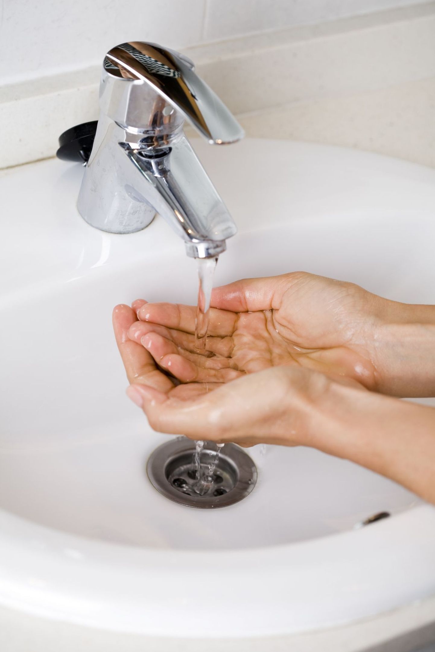 Nakatumise vältimiseks tuleb käsi pesta.
