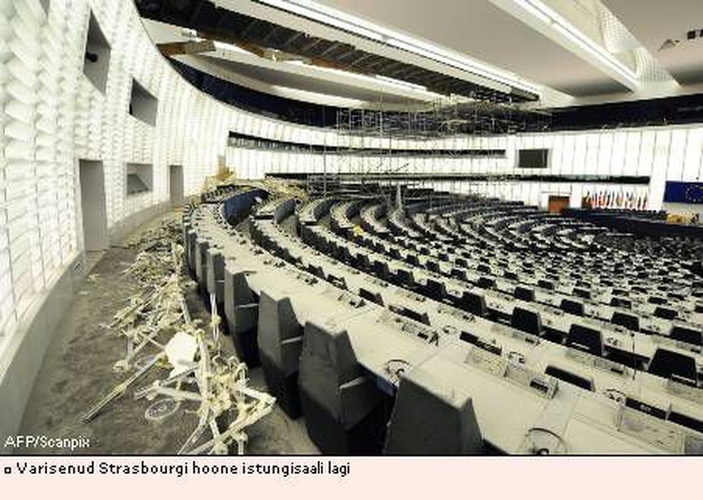 Strasbourgis asuva Euroopa Parlamendi hoone sissevarisenud lagi.