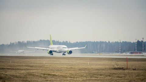      :     airBaltic  