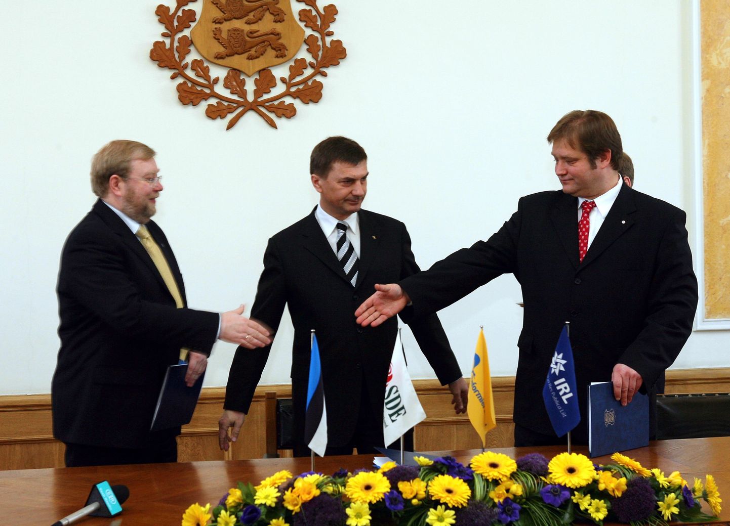 Koalitsioonilepingu allkirjastamine 2007. aastal.