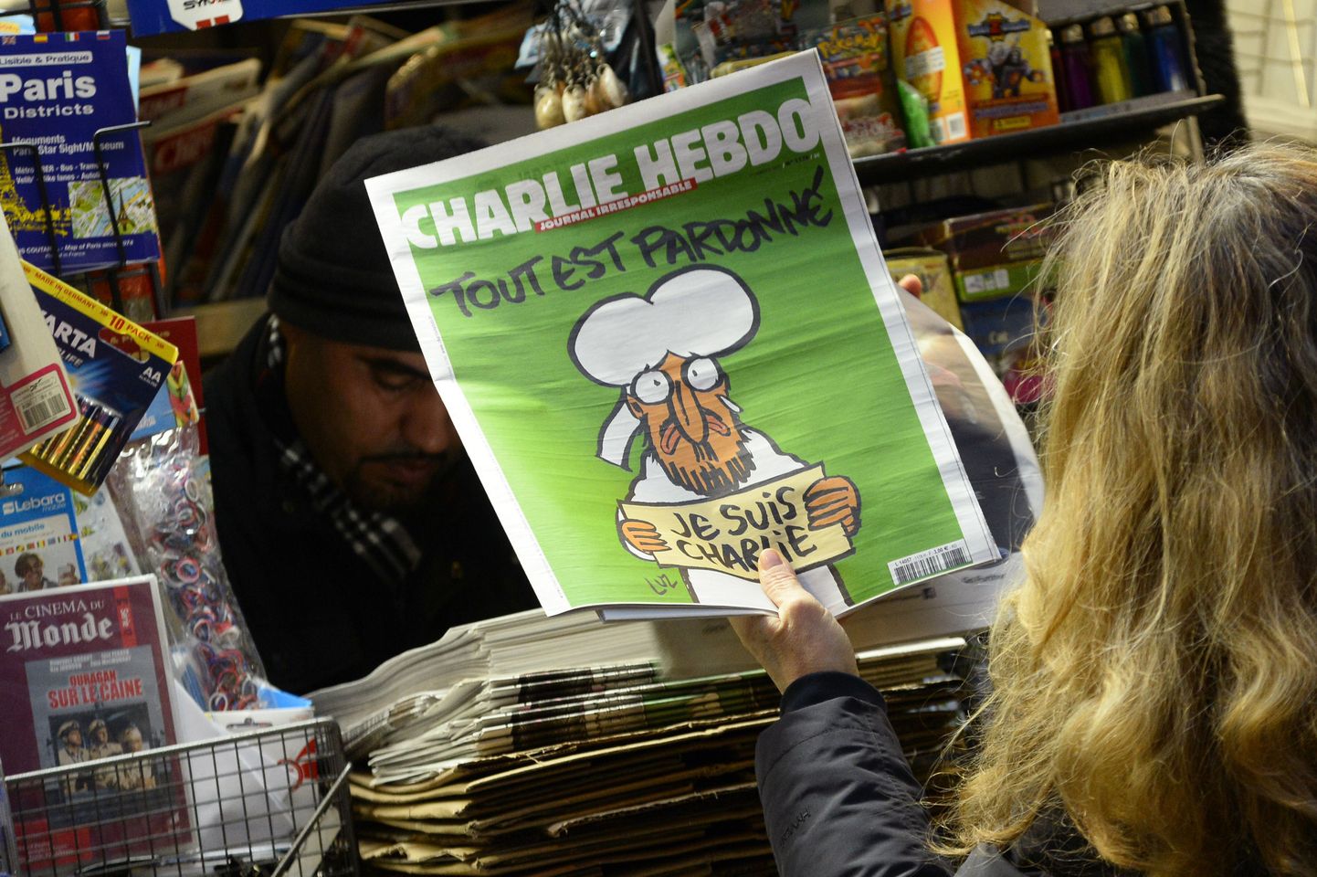 Prantsusmaal müüdi Charlie Hebdo täna hommikul läbi minutitega