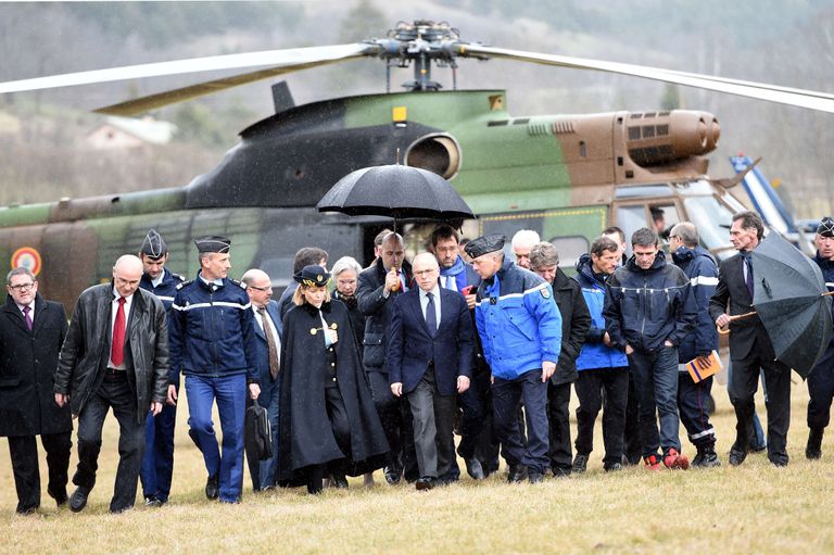 Eile käis sündmuskoha lähistel Prantsuse siseminister Bernard Cazeneuve.       Foto: AFP/Scanpix