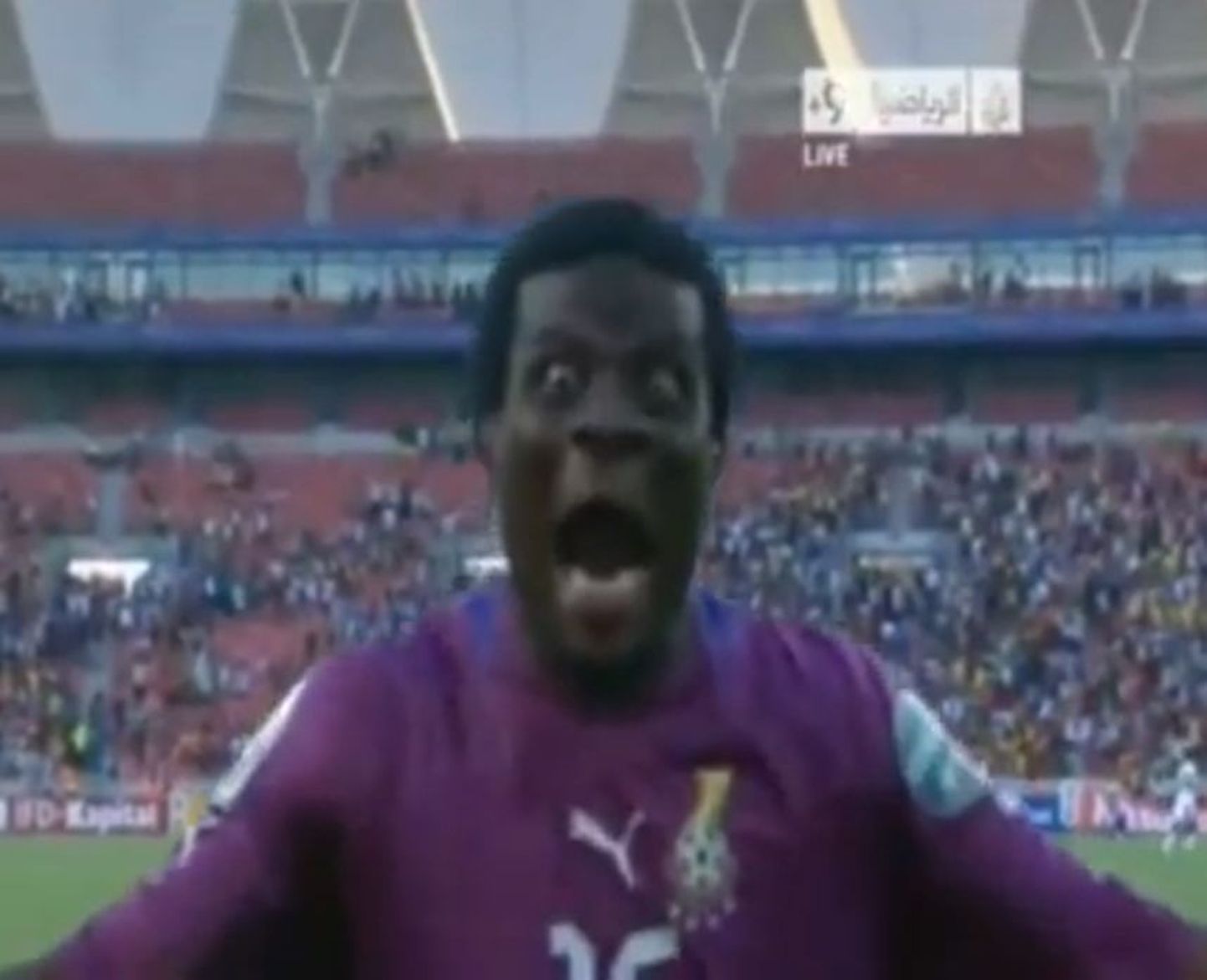 Голкипер сборной Ганы Абдул Дауда не мог сдержать своей радости после победы над командой Кабо-Верде в матче 1/4 финала Кубка африканских наций (февраль 2013).