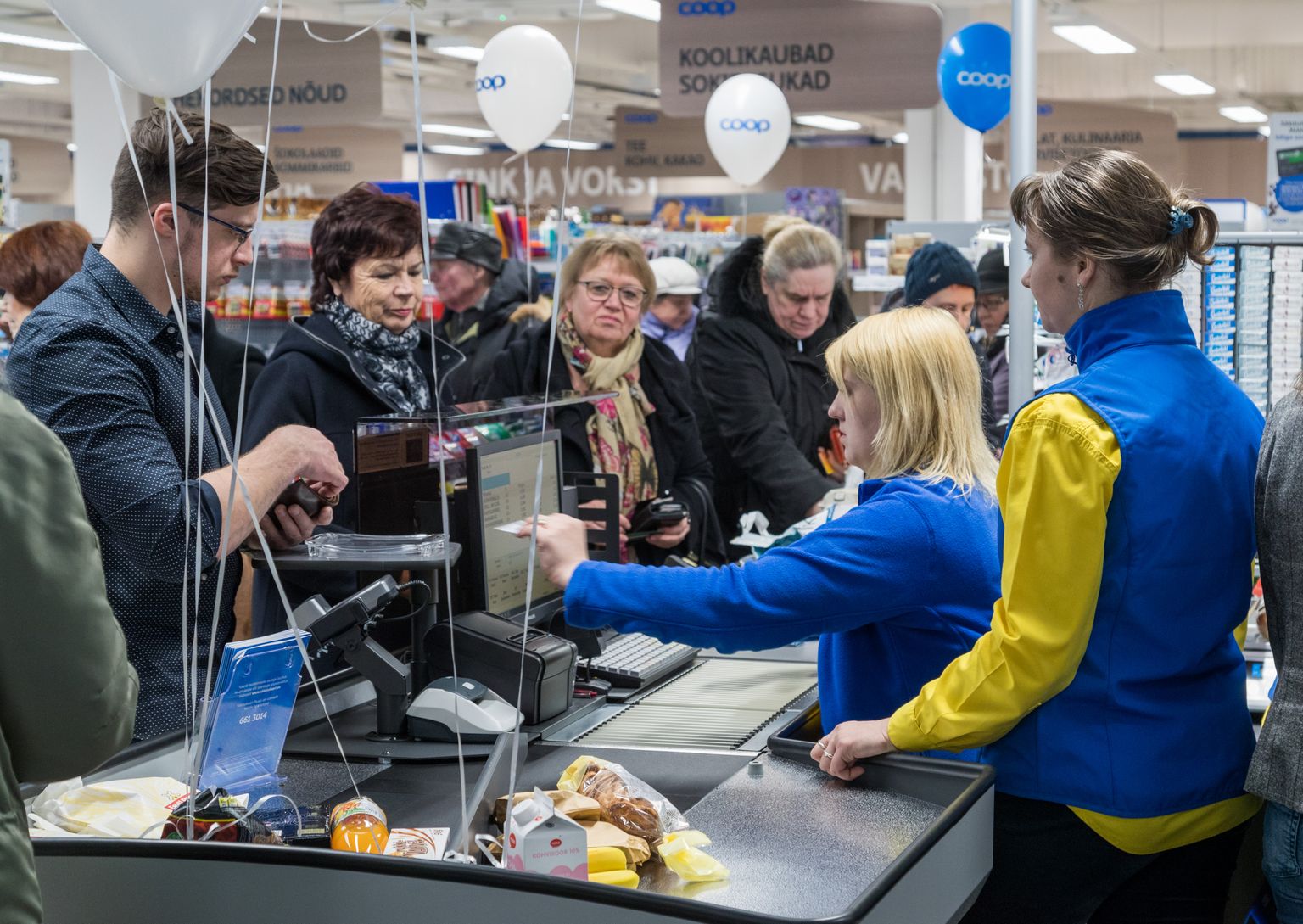 Kaubandus on tööstuse ja hariduse kõrval üks kõrgema vabade töökohtade arvuga valdkondi.