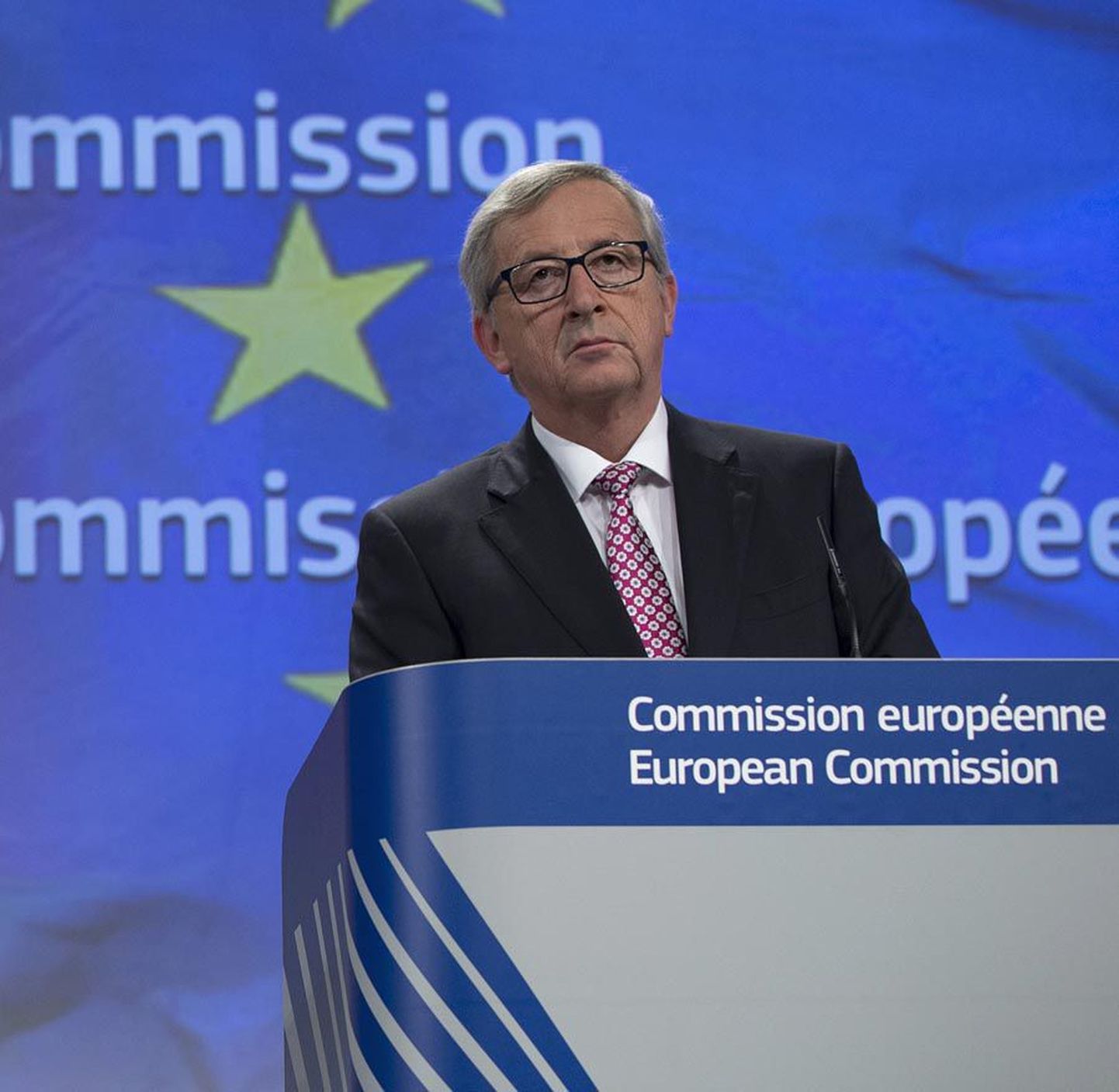 Euroopa Komisjoni president Jean-Claude Juncker veidi ametlikuma olekuga.