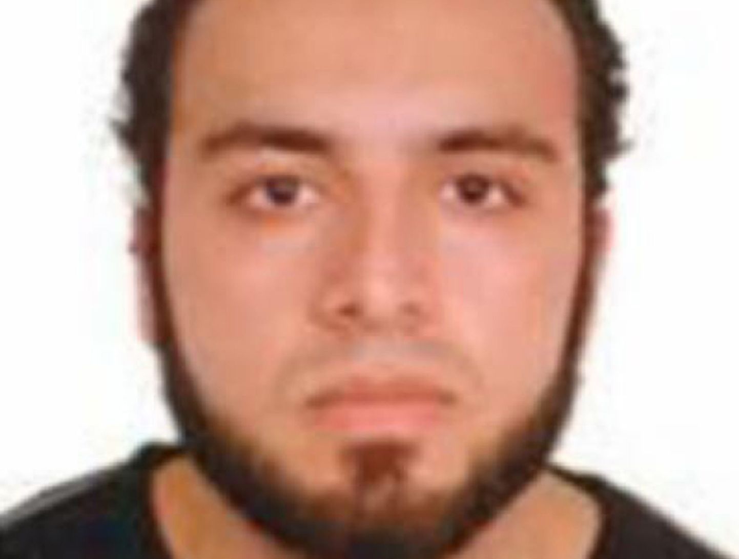 An image of Ahmad Khan Rahami, who is wanted for questioning in connection with an explosion in New York City, is seen in a a poster released by the Federal Bureau of Investigation (FBI) on September 19, 2016.  Courtesy FBI/Handout via REUTERS    ATTENTION EDITORS - THIS IMAGE WAS PROVIDED BY A THIRD PARTY. FOR EDITORIAL USE ONLY