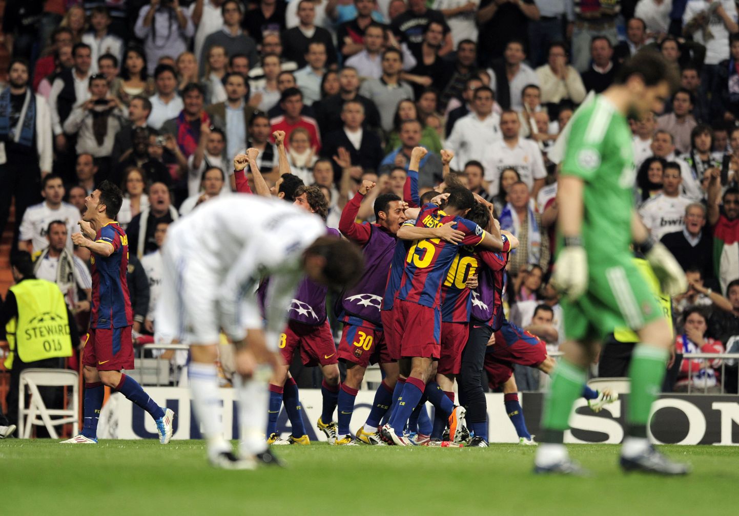 FC Barcelona pidu: Meistrite liiga esimeses poolfinaalis alistati võõrsil igiõpline rivaal Madridi Real 2:0