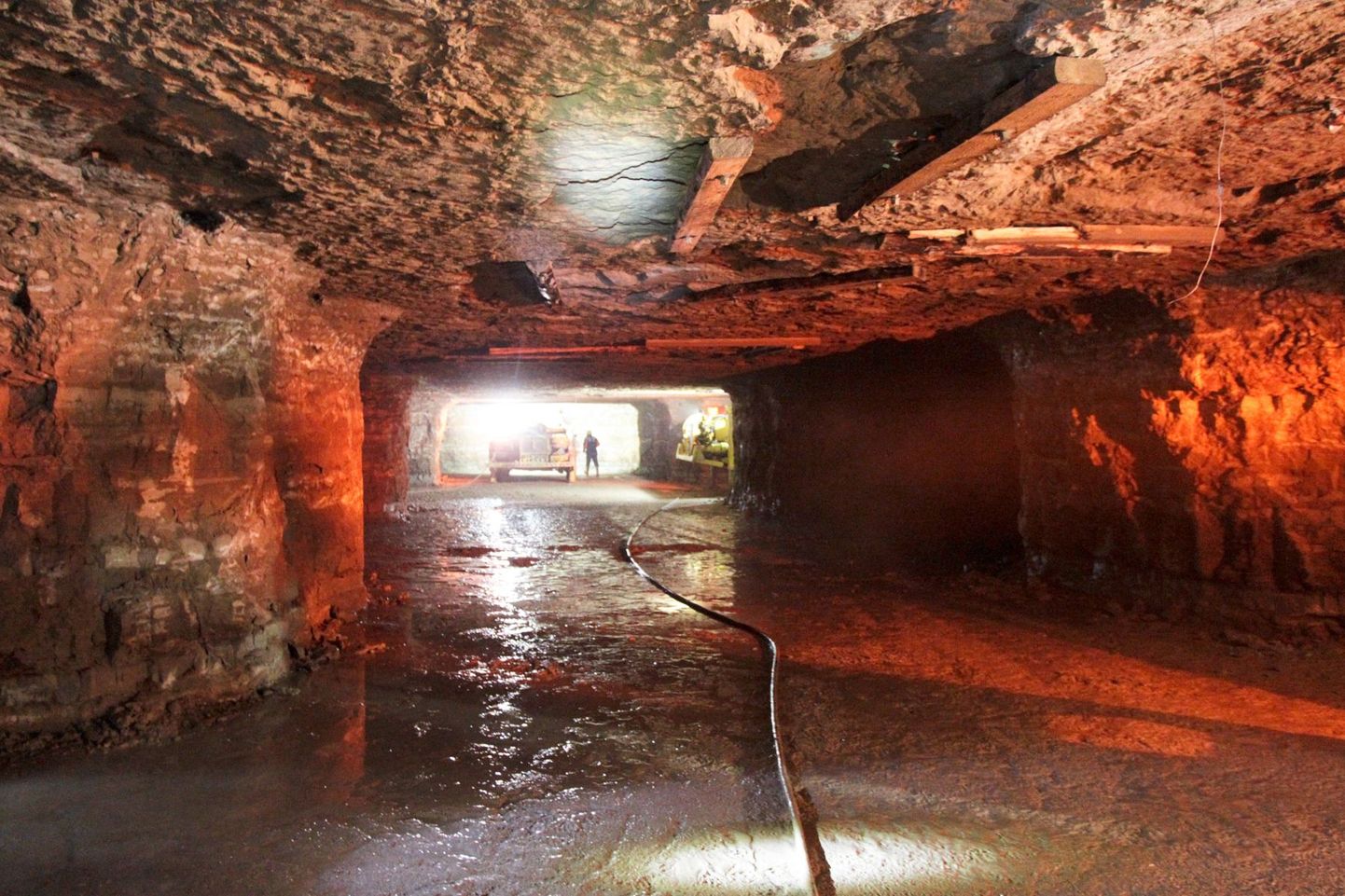 Maa-alune kaevandus.