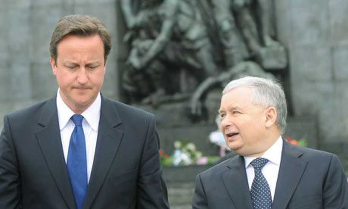 David Cameron ja Jaroslaw Kaczynski.