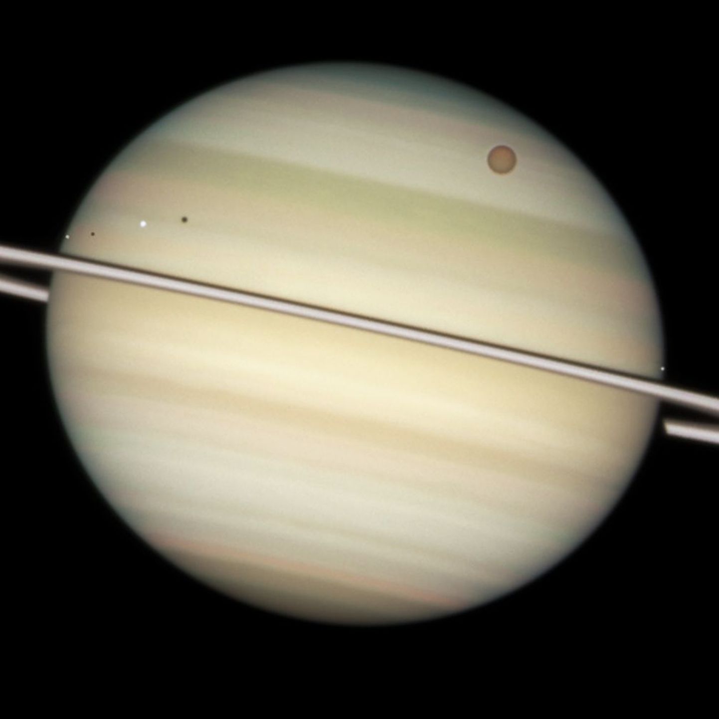 Saturn ja tema kaaslane Titaan