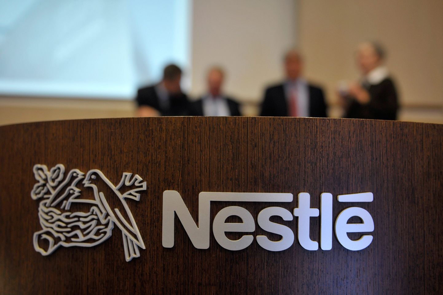 Логотип Nestle.