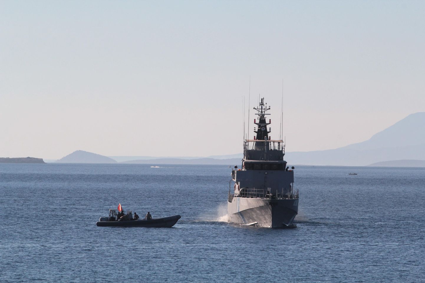 Kreeka piirivalvealus Aegina saare lähedal.