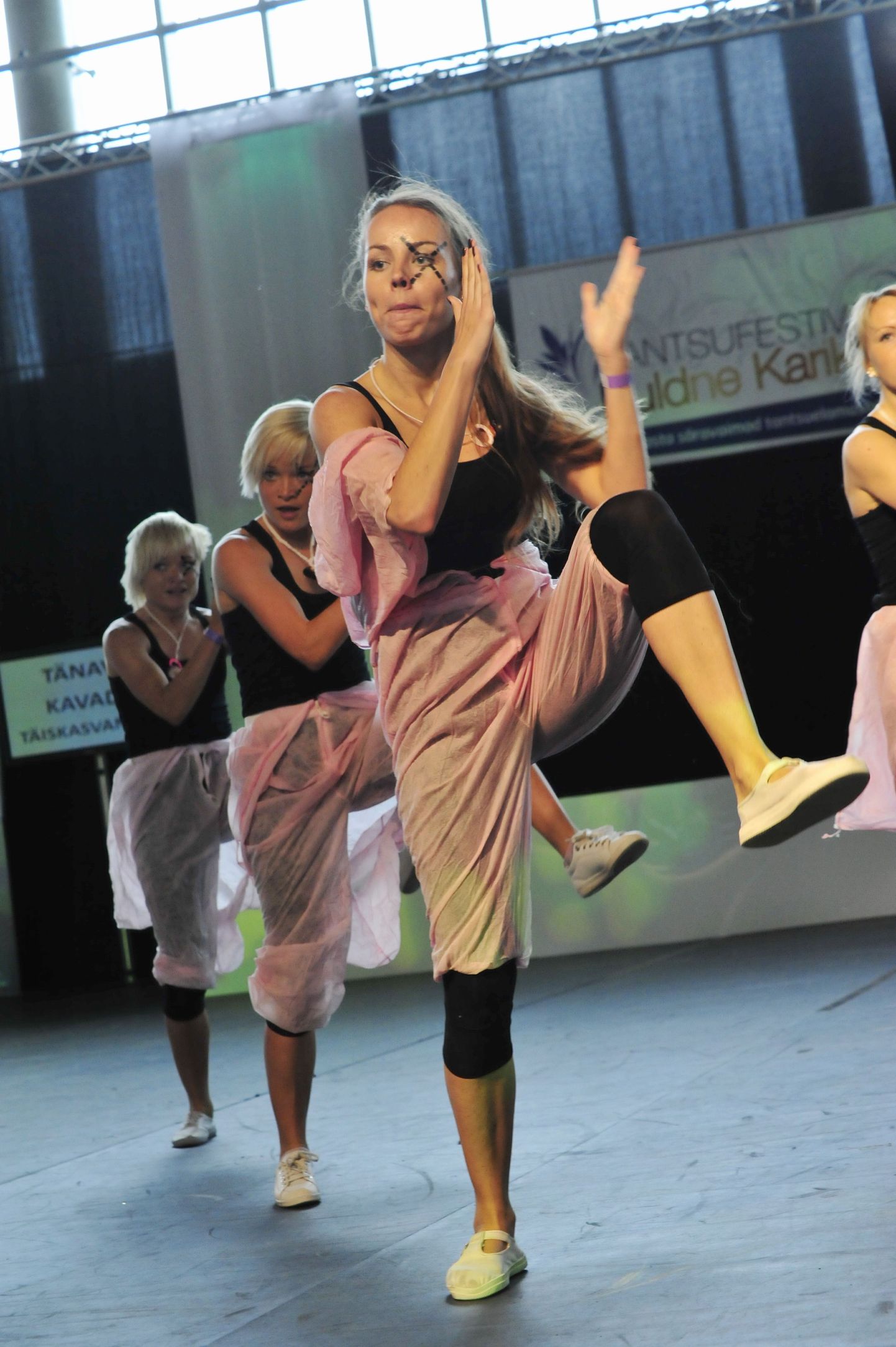 2012. aasta tantsufestival Kuldne karikas.