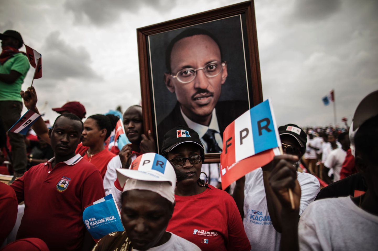 President Paul Kagame toetajate kogunemisel.