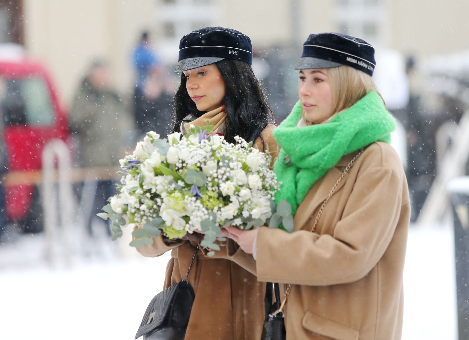 Tartu rahu 103. aastapäeva tähistamine Poska kooli juures.