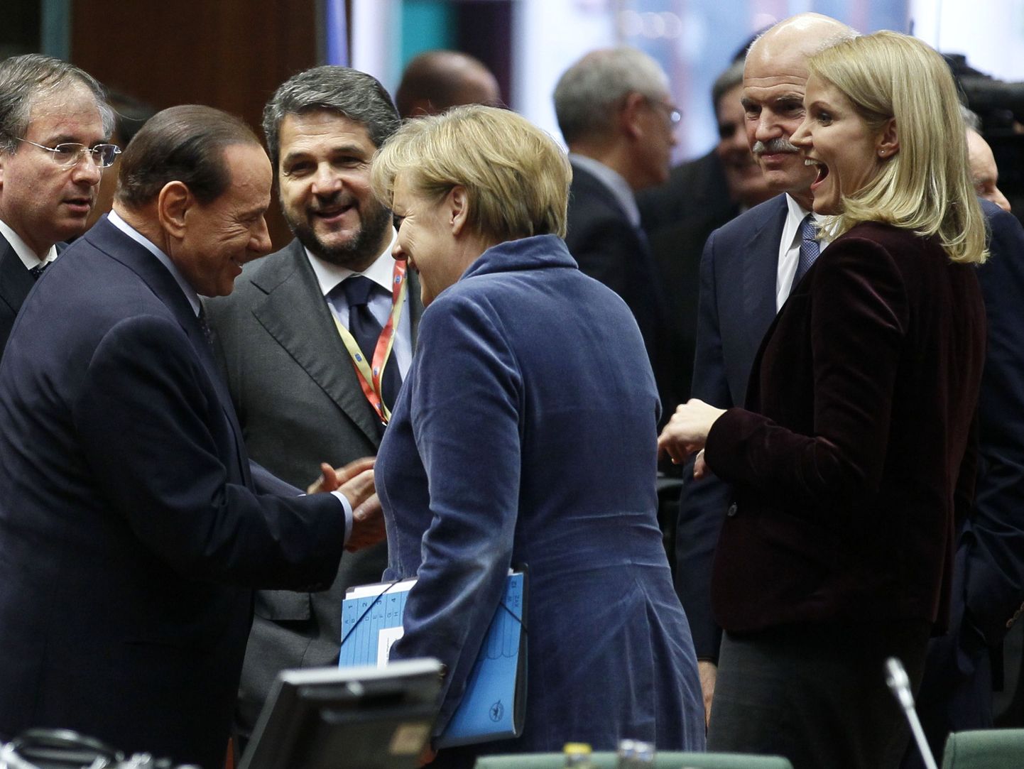 Itaalia peaminister Silvio Berlusconi ja Saksa kantsler Angela Merkel kolmapäeval Brüsselis erakorralisel ülemkogul.