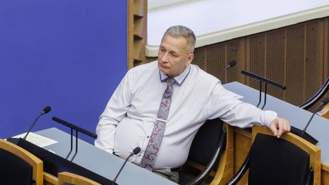 Депутат Рийгикогу предлагает сажать в тюрьму или штрафовать министров за ложь