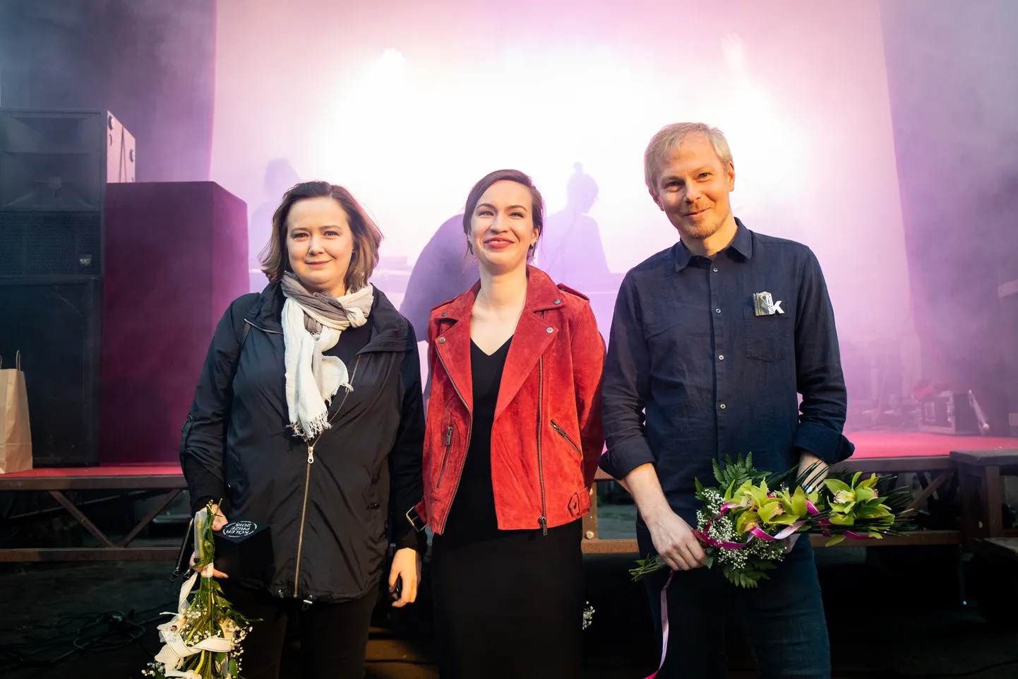 Köler Prize´i tänavused laureaadid Tanja Muravskaja ja Anna Škodenko ning publikupreemia võitja Holger Loodus.