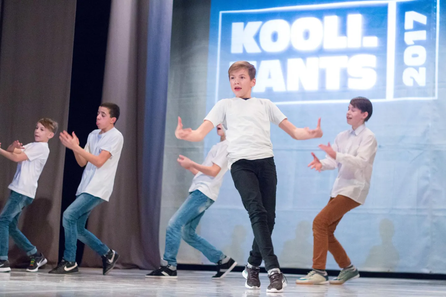 Stuudio Joy juures tegutsev trupp B-boys Squad on edukalt osalenud ka paljudel konkurssidel.